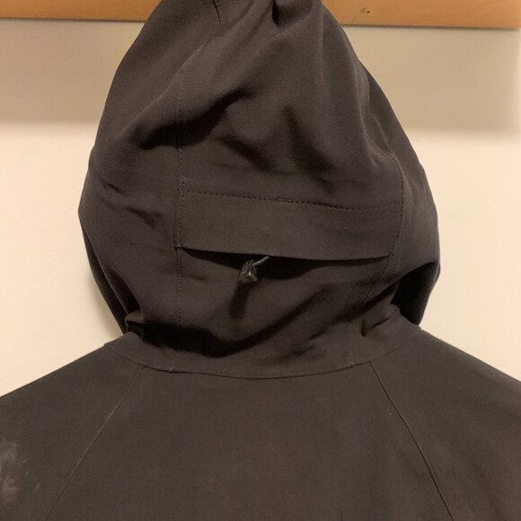 The North Face GoreTex rain jacket - Picture 5 of 7